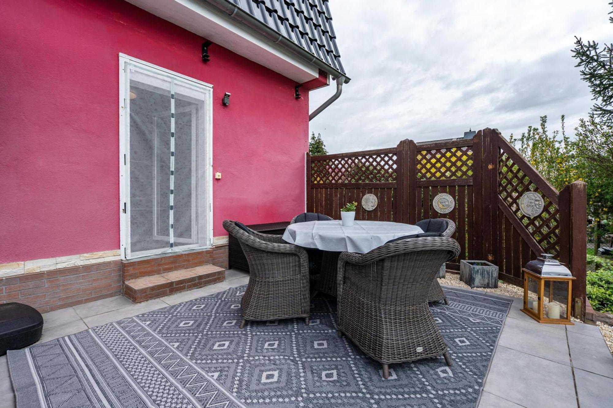 Urlaub Mit Hund Apartment Neupetershain Exterior foto